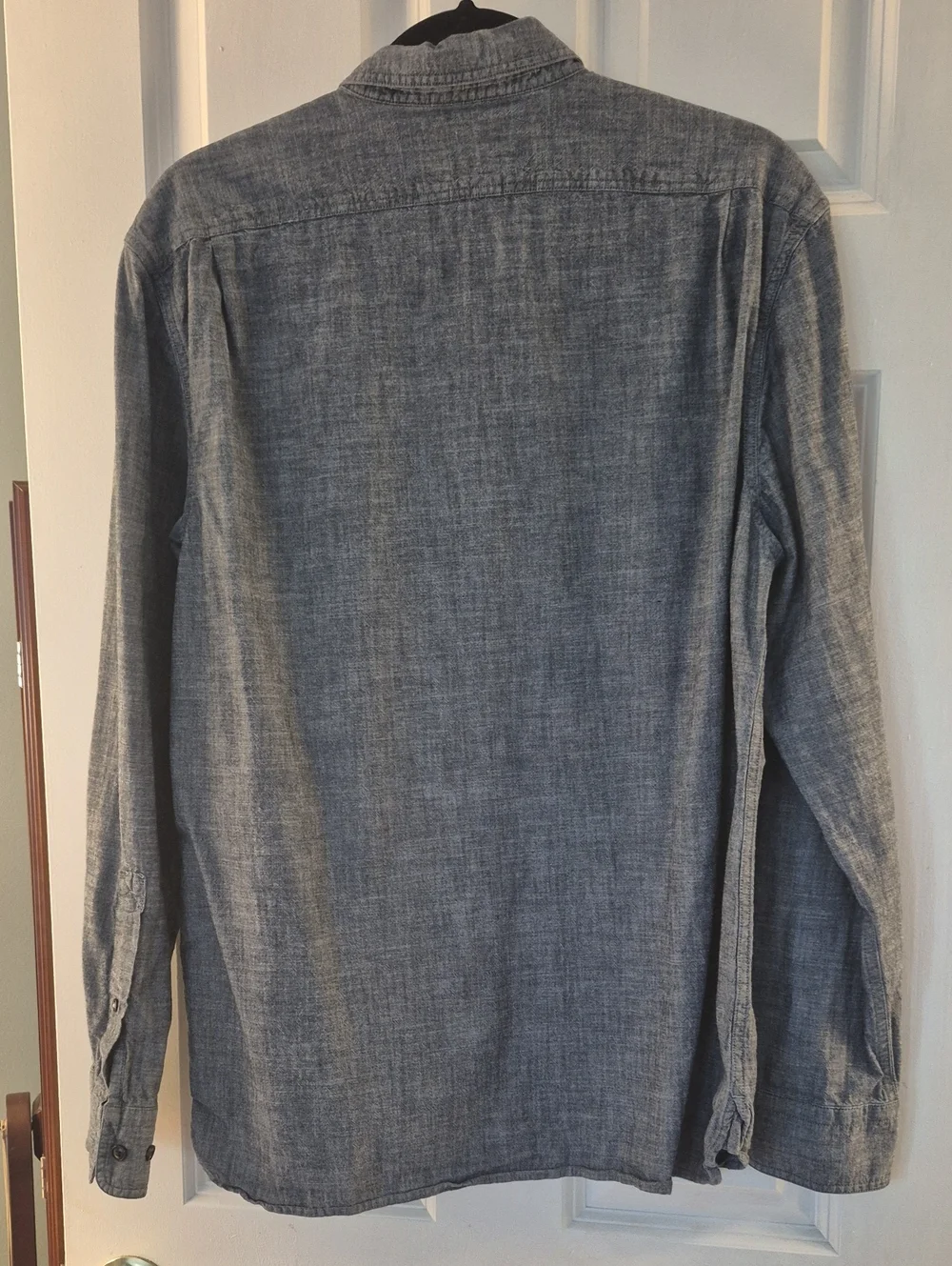 Banana Republic Men's Gray Chambray Button-Down Shirt